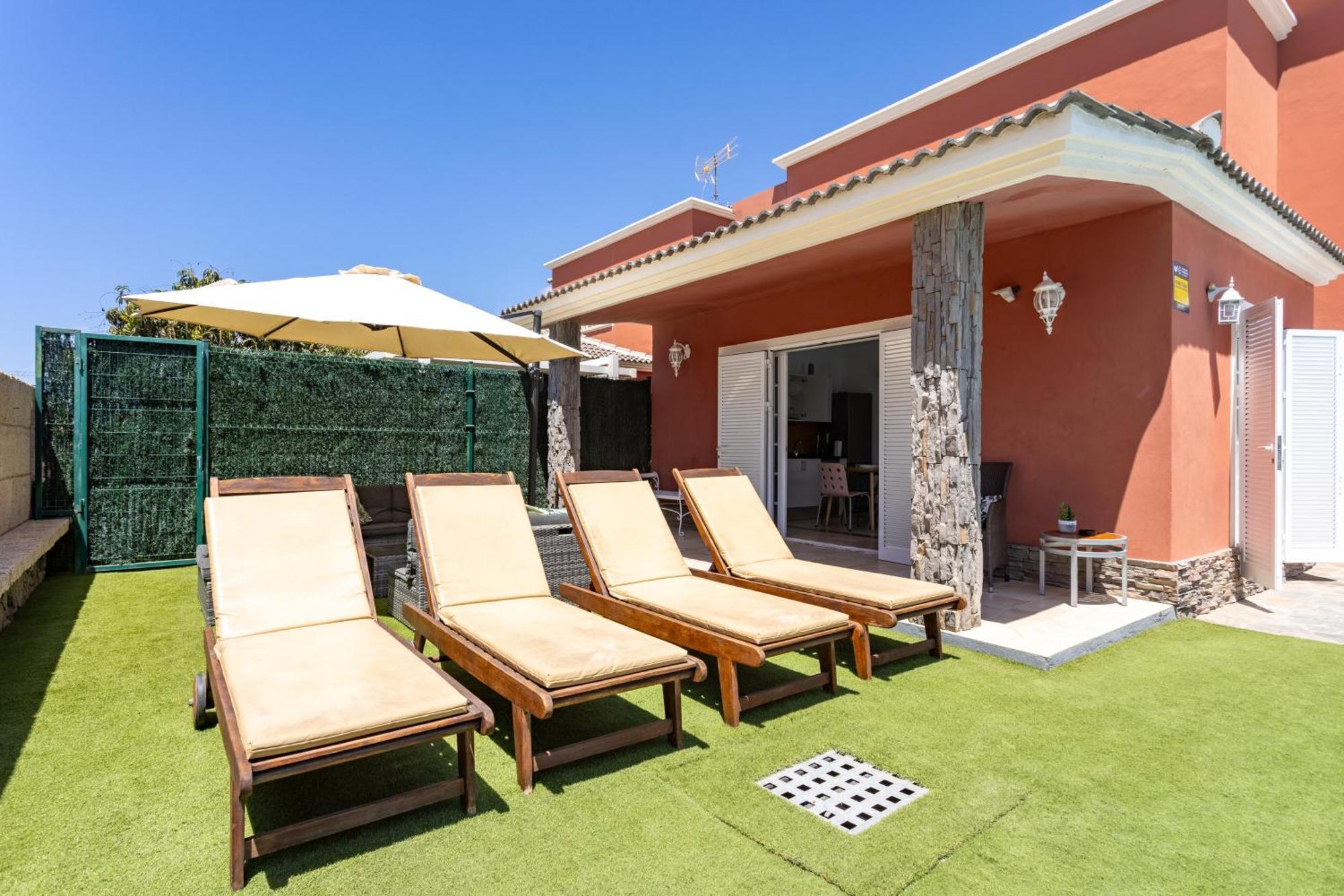 Villa Chloe Costa Adeje Tenerifesummervillas Giant Private Pool 11 Meters Long Esterno foto
