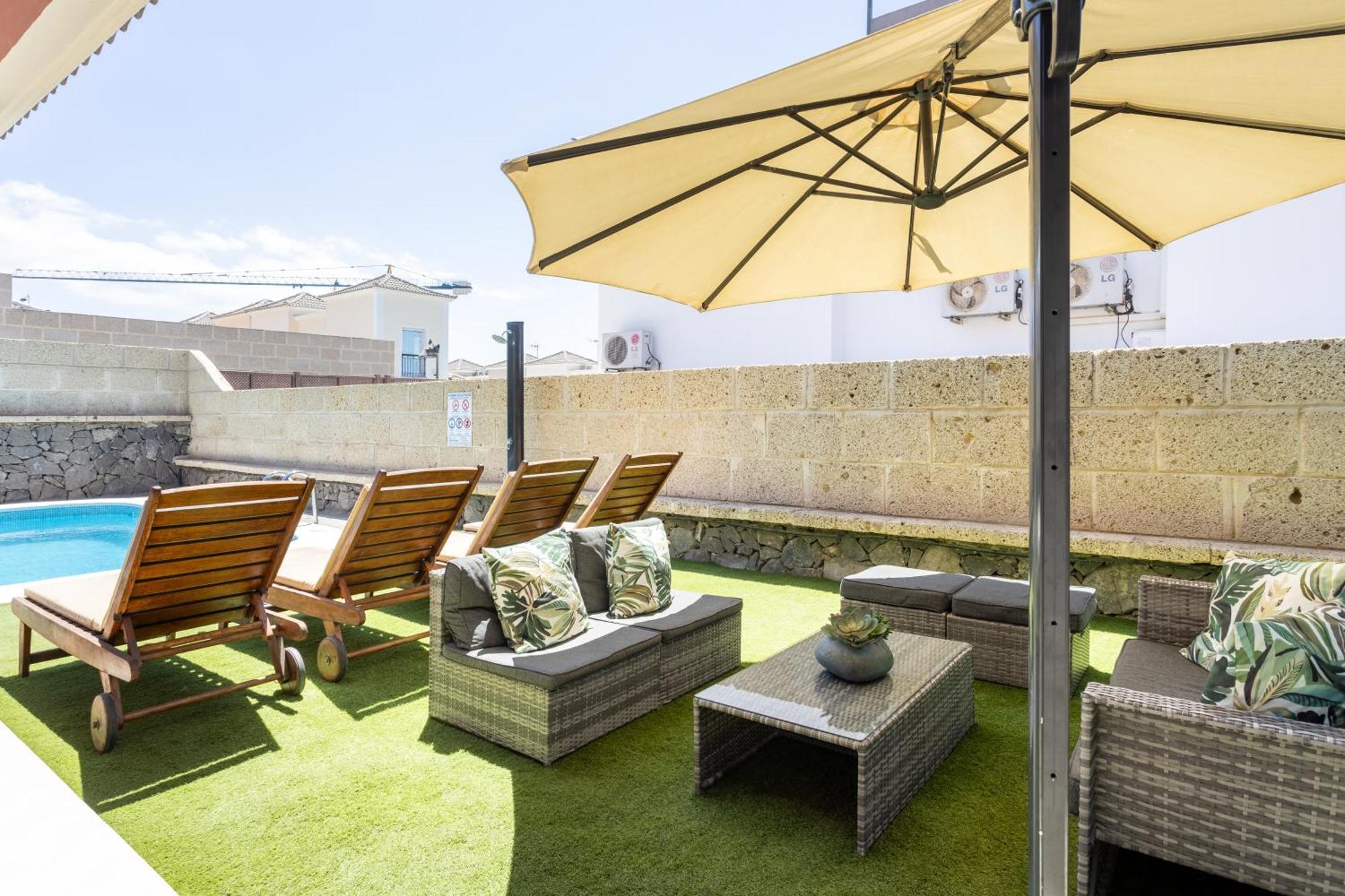 Villa Chloe Costa Adeje Tenerifesummervillas Giant Private Pool 11 Meters Long Esterno foto